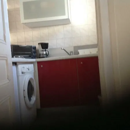 Chez Michelle Ντοβίλ